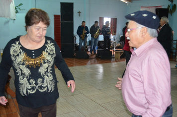 Foto - Missa e festa - Bairro Modelo