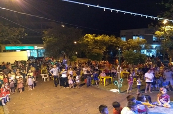 Foto - Natal Feliz 2018 - Entrega da Chave da cidade para o Papai Noel + Banda Sol Maior