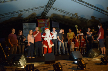 Foto - Natal Feliz 2018 - Entrega da Chave da cidade para o Papai Noel + Banda Sol Maior