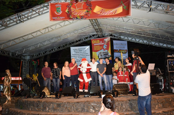 Foto - Natal Feliz 2018 - Entrega da Chave da cidade para o Papai Noel + Banda Sol Maior