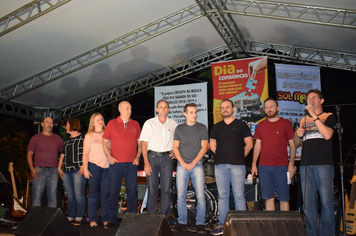 Foto - Natal Feliz 2018 - Entrega da Chave da cidade para o Papai Noel + Banda Sol Maior