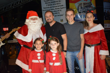 Foto - Natal Feliz 2018 - Entrega da Chave da cidade para o Papai Noel + Banda Sol Maior