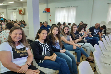 Foto - Palestra Jorge Trevisol - Conhecer  a Si mesmo para Compreeder  os outros