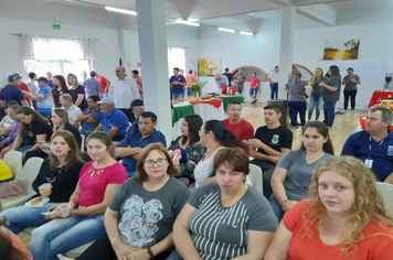 Foto - Palestra Jorge Trevisol - Conhecer  a Si mesmo para Compreeder  os outros