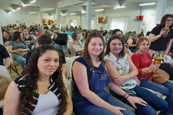 Foto - Palestra Jorge Trevisol - Conhecer  a Si mesmo para Compreeder  os outros