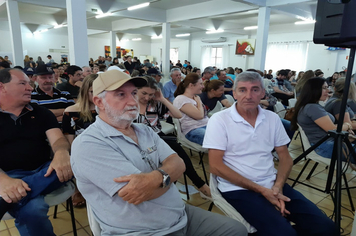 Foto - Palestra Jorge Trevisol - Conhecer  a Si mesmo para Compreeder  os outros