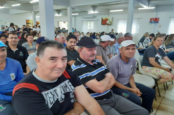 Foto - Palestra Jorge Trevisol - Conhecer  a Si mesmo para Compreeder  os outros