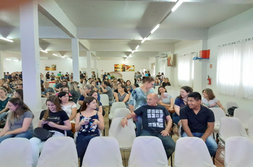 Foto - Palestra Jorge Trevisol - Conhecer  a Si mesmo para Compreeder  os outros