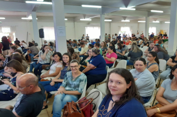 Foto - Palestra Jorge Trevisol - Conhecer  a Si mesmo para Compreeder  os outros