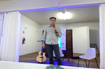 Foto - Palestra Jorge Trevisol - Conhecer  a Si mesmo para Compreeder  os outros