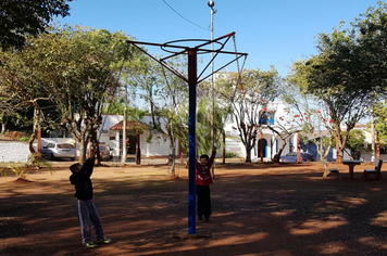 Foto - Pinturas de ruas e Revitalização da Praça de Brinquedos