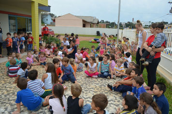 Foto - Reinauguração da Biblioteca da Escola Municipal Descobrindo o Saber - 17/04/2015