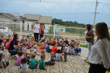 Foto - Reinauguração da Biblioteca da Escola Municipal Descobrindo o Saber - 17/04/2015