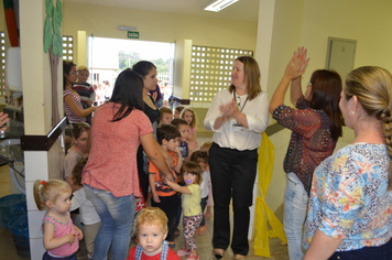 Foto - Reinauguração da Biblioteca da Escola Municipal Descobrindo o Saber - 17/04/2015