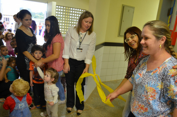 Foto - Reinauguração da Biblioteca da Escola Municipal Descobrindo o Saber - 17/04/2015