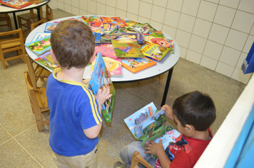 Foto - Reinauguração da Biblioteca da Escola Municipal Descobrindo o Saber - 17/04/2015