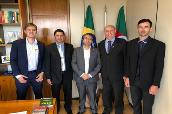 Foto - Viagem em Busca de Recursos na Capital Federal - Brasília