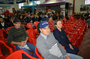 Foto - VII Seminário Cotricampo - Atividade Leiteira