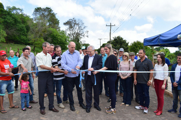 Inaugurado Calçamento no Distrito de Daltro Filho