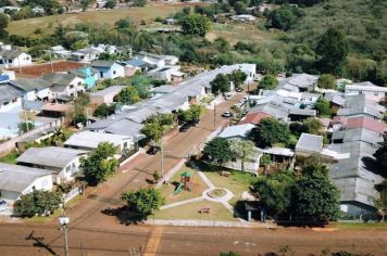 PORTELA 66 ANOS: MORADORES DO BAIRRO MODELO RECEBEM AS ESCRITURAS