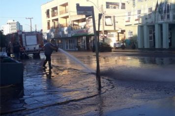 TENENTE PORTELA: ZELADORIA MUNICIPAL FAZ MUTIRÃO DE LIMPEZA NA CIDADE