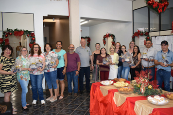 Prefeitura faz homenagem aos servidores aposentados em 2018