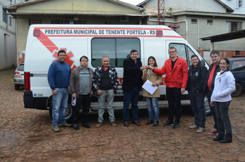 Prefeitura adquire ambulância semi UTI com recursos próprios