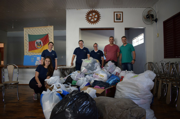 Município recebe doações de agasalhos coletados pelo Rotaract e Interact Club 