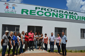 Prefeito Elido entrega sede do Programa Reconstruir para equipe de trabalho