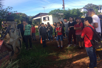 Alunos do  7º ano da Escola Ayrton Senna realizaram  passeio de Estudos 