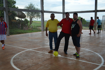 Inaugurada quadra poliesportiva no Bairro Rubino Marroni