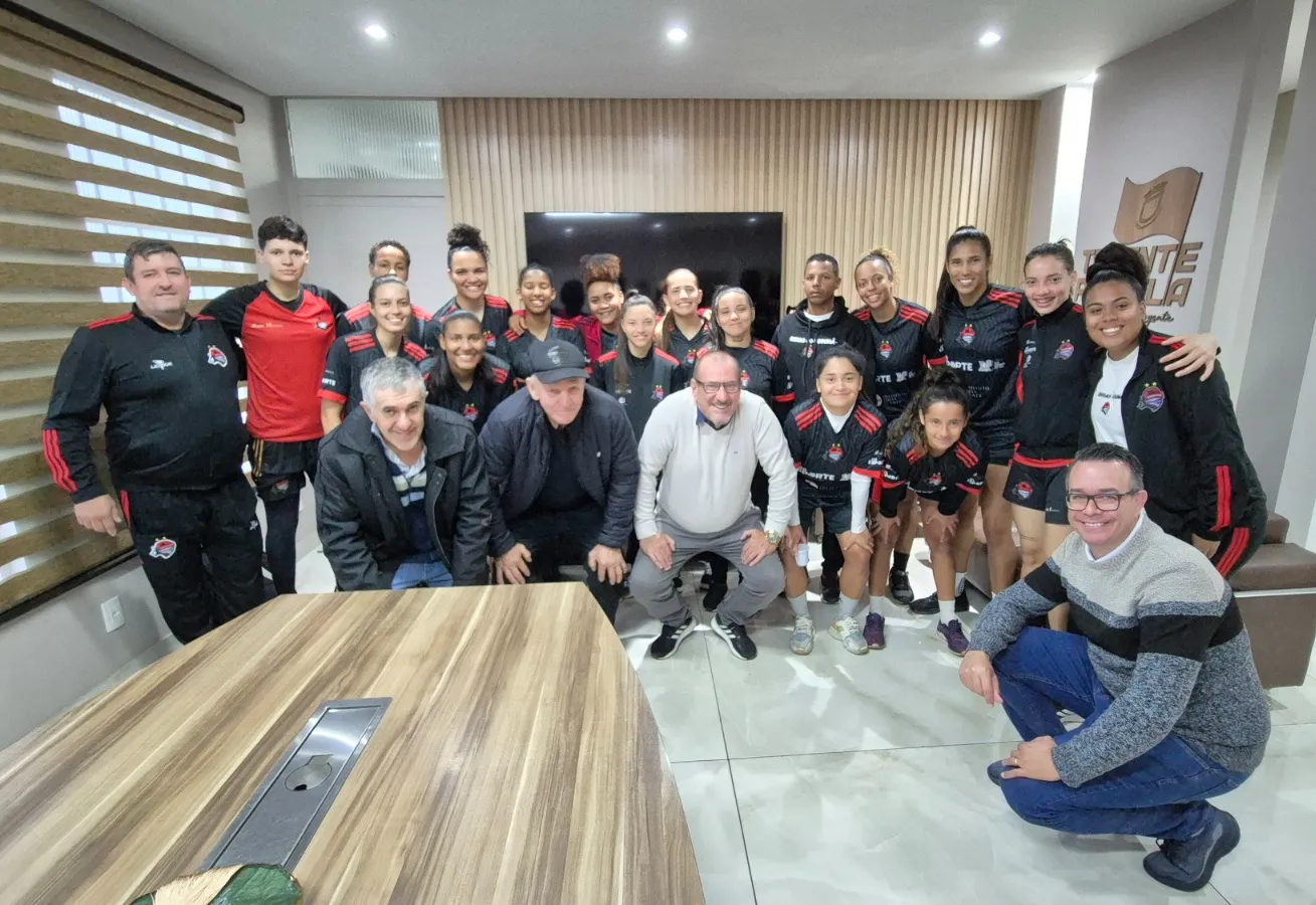 PREFEITURA DE TENENTE PORTELA RECEBE ATLETAS DO GURIAS DO YUCUMÃ