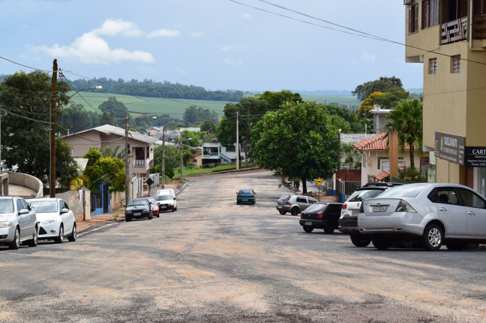 Pavimentação da rua Artur Ambros é concluída 