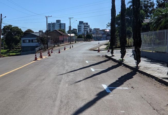 SINALIZAÇÃO VIÁRIA: PREFEITURA PADRONIZA PINTURA DE RUAS CENTRAIS DE TENENTE PORTELA