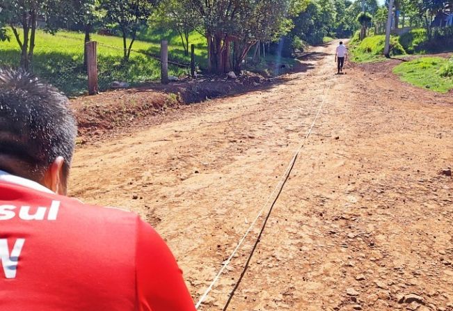 PREFEITO EM EXERCÍCIO LANÇA PROJETO DE CALÇAMENTO NA TERRA DO GUARITA