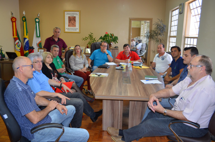 ACI discute série de demandas com o executivo municipal