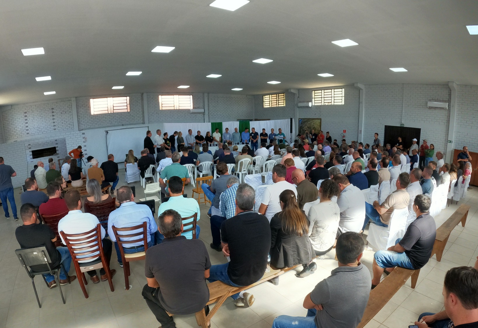 LIDERANÇAS REFORÇAM MOBILIZAÇÃO POR PONTE ENTRE BARRA DO GUARITA E ITAPIRANGA EM ENCONTRO REGIONAL