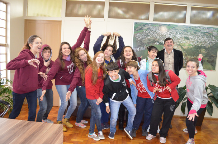 Vemkmever participa de encontro com o Prefeito Elido Balestrin