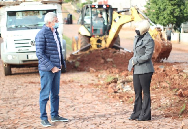 INICIADA A REMOÇÃO DOS CANTEIROS CENTRAIS DA AVENIDA PERIMETRAL