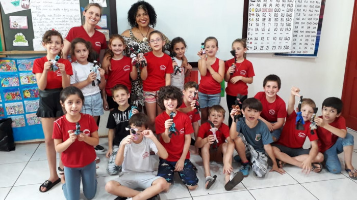 Alunos da Escola Ayrton Senna desenvolveram  diversas atividades relacionada a  Cultura Afro-Brasileira