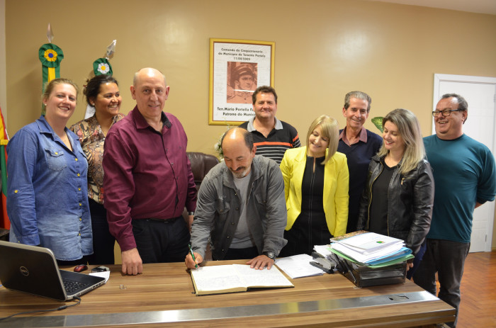 Vice-prefeito assume executivo de Tenente Portela