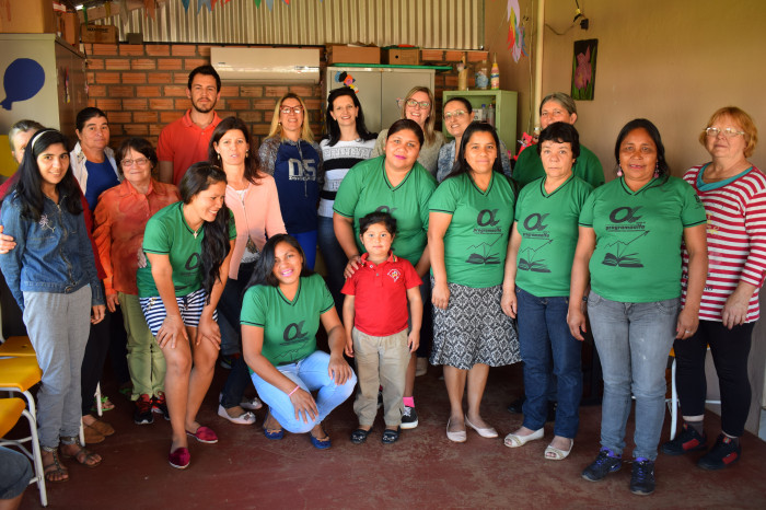 CAPS  promove encontro com alunos do programa Alfa