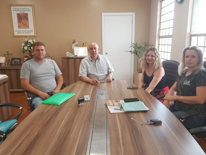 Reunião com representantes da Associação de Turismo Amigos Caminho Do Interior RS