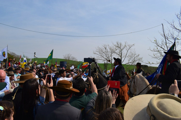 Foto - 72º Distribuição Chama Crioula 2019 - Parque Aguas do Moconá