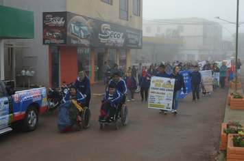 Foto - Abertura da Semana do Meio Ambiente com caminhada pelas ruas da cidade