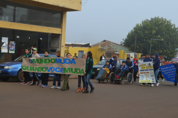 Foto - Abertura da Semana do Meio Ambiente com caminhada pelas ruas da cidade