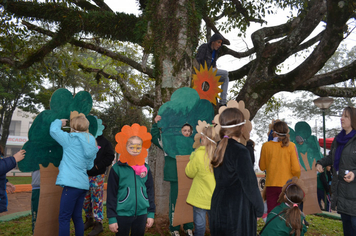 Foto - Abertura da Semana do Meio Ambiente com caminhada pelas ruas da cidade