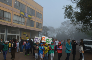 Foto - Abertura da Semana do Meio Ambiente com caminhada pelas ruas da cidade