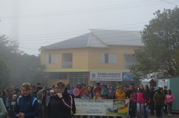 Foto - Abertura da Semana do Meio Ambiente com caminhada pelas ruas da cidade