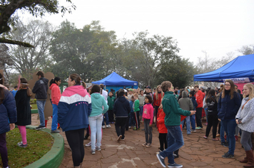 Foto - Abertura da Semana do Meio Ambiente com caminhada pelas ruas da cidade